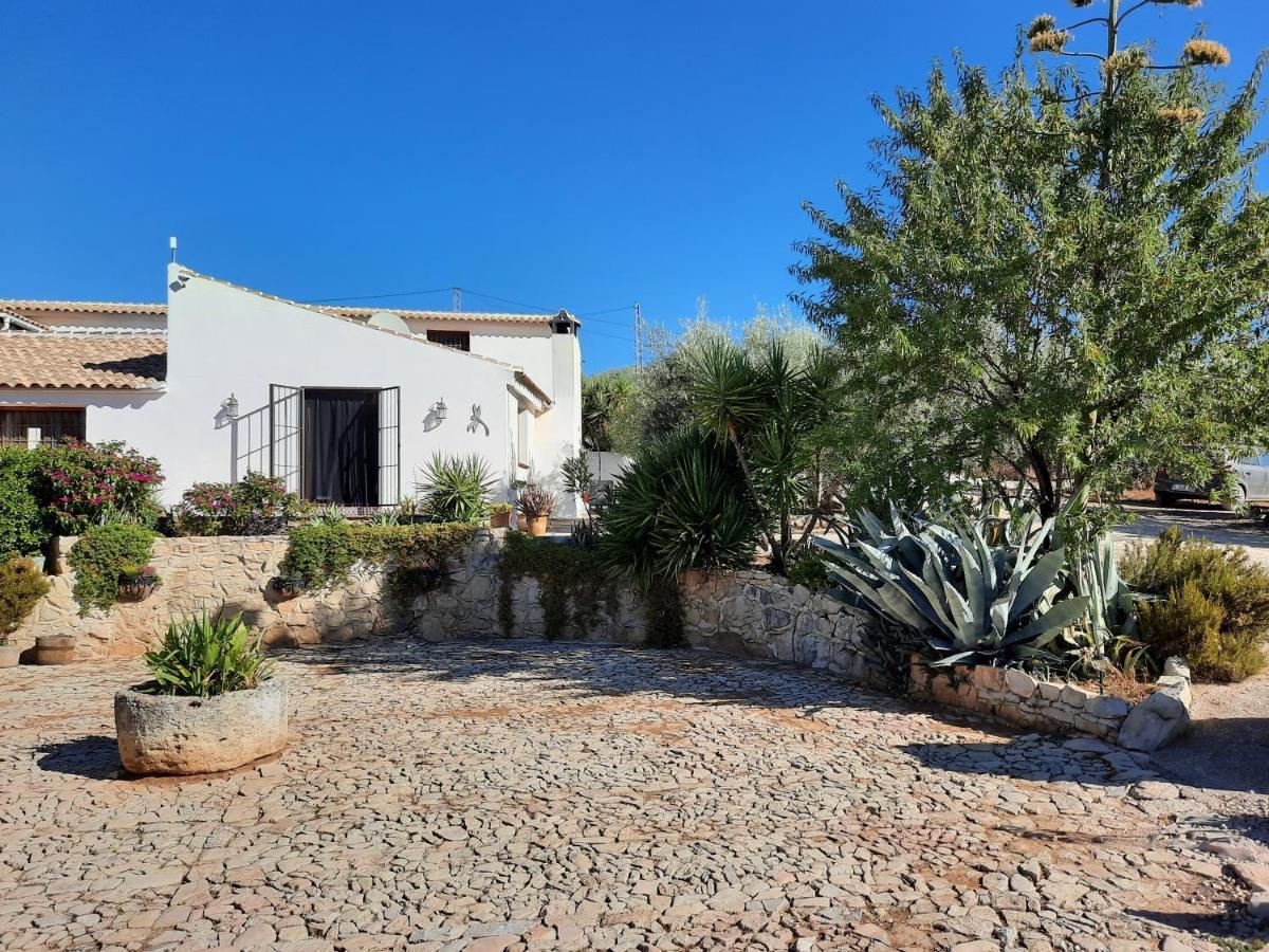 Hacienda La Buena Vida B&B En Appartementen Casita La Bruja Algarinejo Kültér fotó